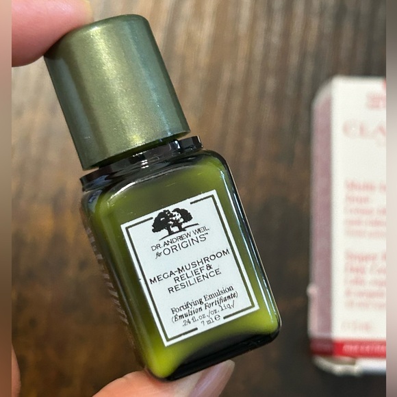 Skincare Bundle - Picture 5 of 7